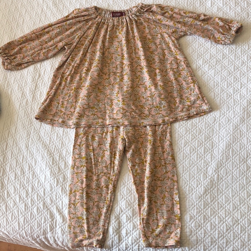 Milkbarn set 12-18 months
